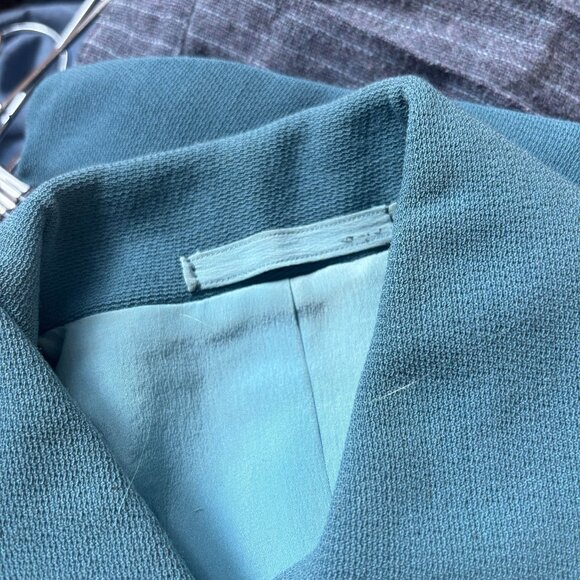 Teal 1940s Scallop Collared Suit with Fancy Buttons - Picture 8 of 9